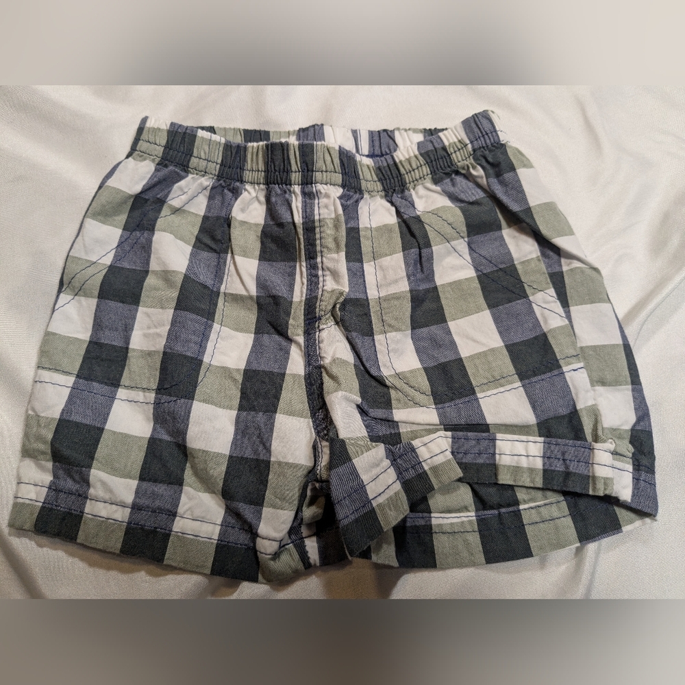 Boys Carter's 6 Months Plaid‎ Shorts